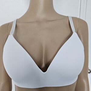 Set of 2 White and Beige Victoria Secret Bras